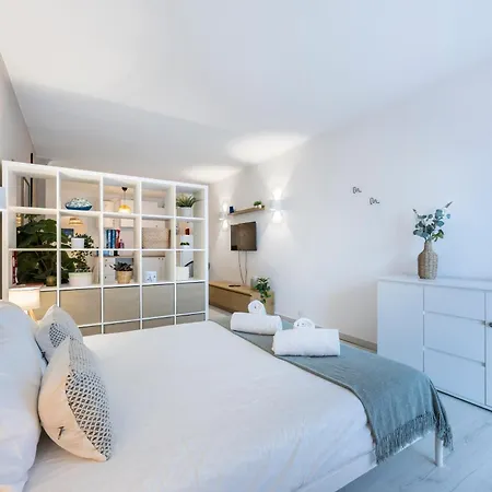 Magna Apartment *